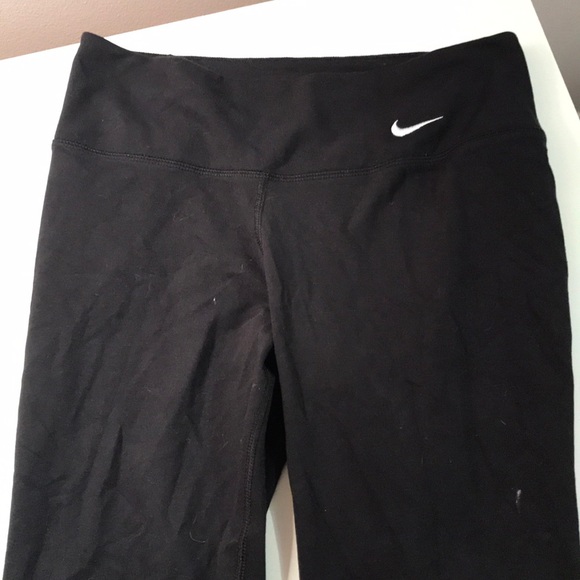 Nike cropped leggings - Picture 1 of 2
